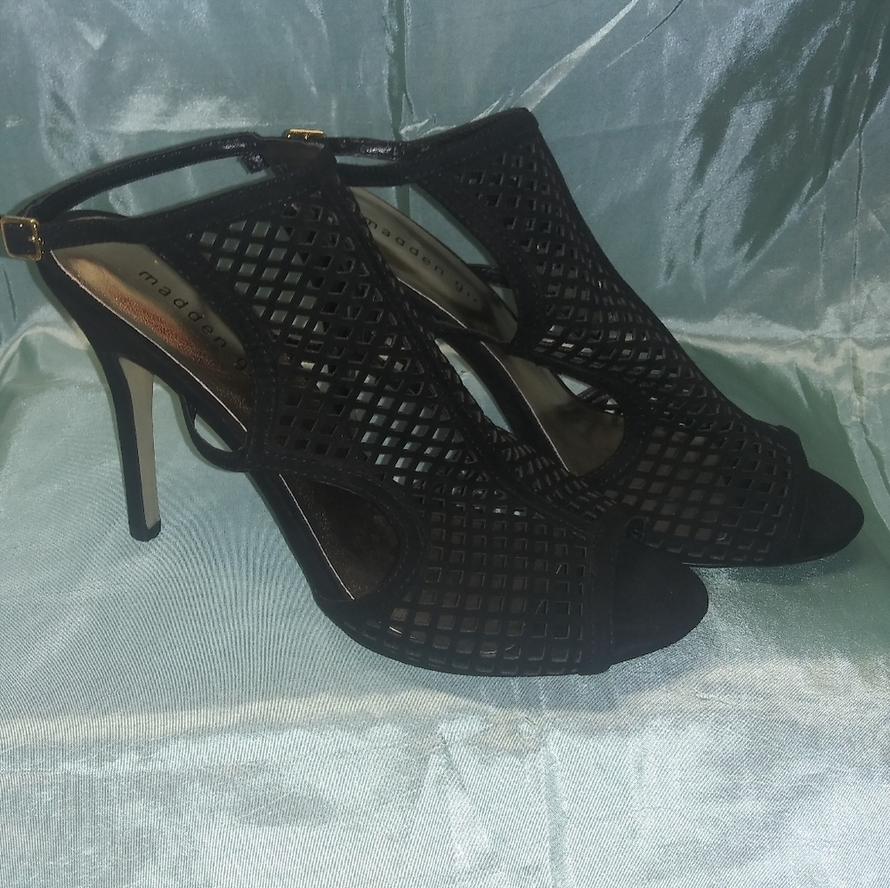 Black madden girl 4.5 in hill size 9.5